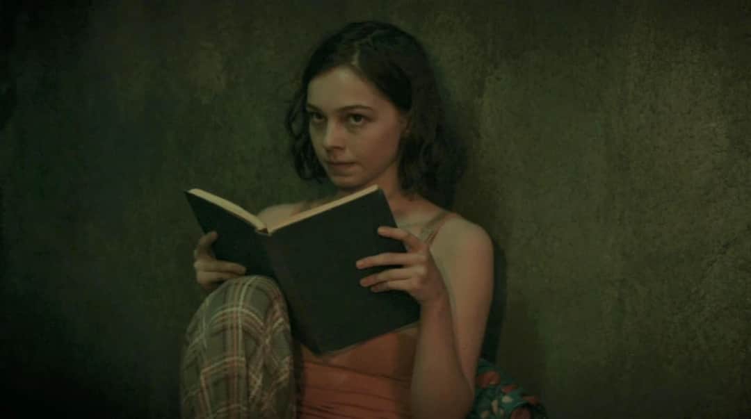 Girl in the basement: mroczna opowieść o przetrwaniu