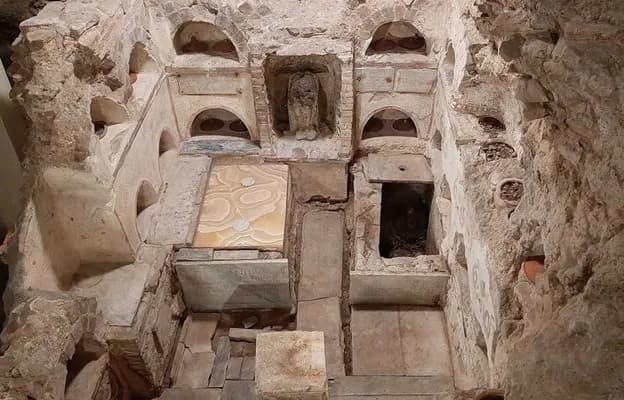 Tajemnice starożytnego cmentarza: Mroczne sekrety sprzed wieków